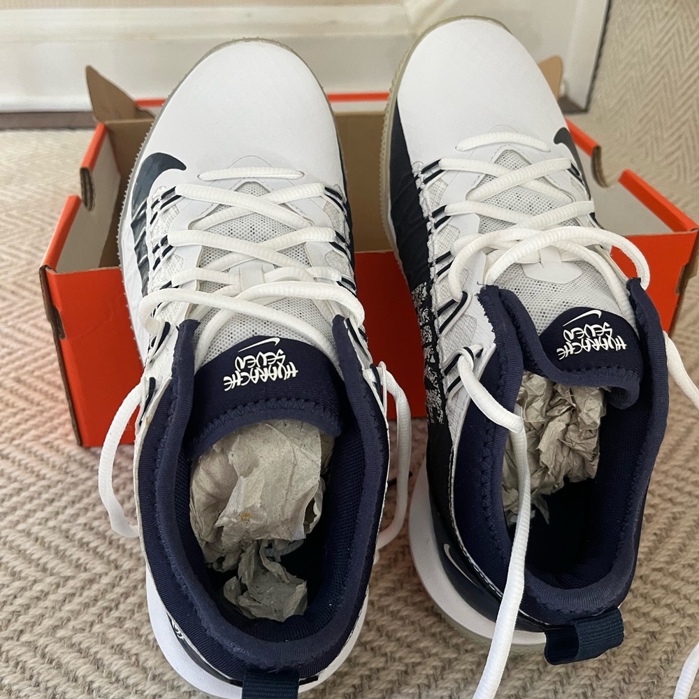 Nike White and Blue Sneakers/Turfs Classic Design